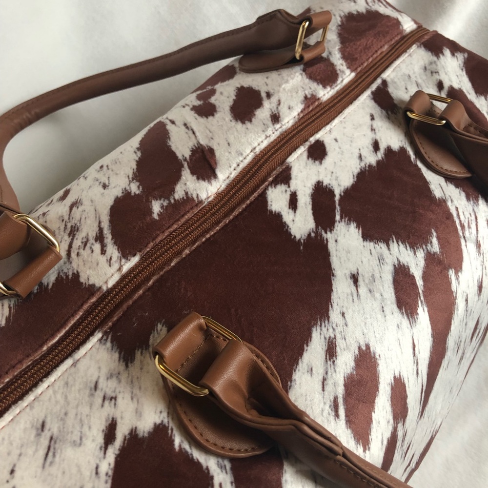 Best Seller ⭐️ Cow Fur and Faux Leather Weekender - Picture 2 of 8